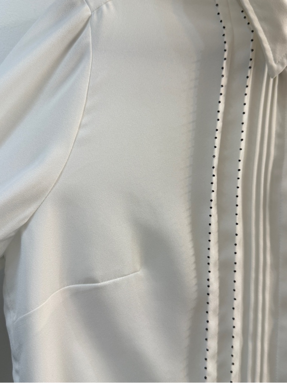 White House Black Market Ivory Beaded Pleated Blouse 12 - Picture 7 of 12